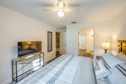 Pet-Friendly LaBelle Apt, Close to River!