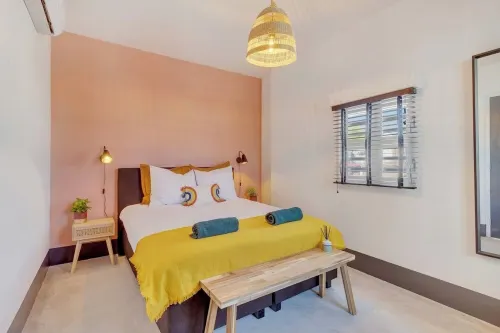 Waterfront 2-BR Oasis with dock – Near Beaches, Stunning Views & Relaxing Vibes!