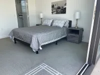 Charming 3-bedroom house in marvelous Los Angeles with WiFi, AC