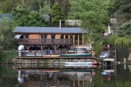 Waters edge boathouse  Rudyard lake   short breaks    kayaks  fishing hottub