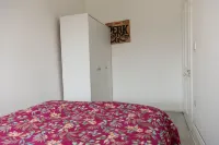2bedroom Cosy Fully detached Retreat, with computerized shower & game room...... Hotels in Barnsley