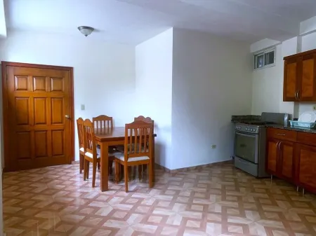 Charming studio in awesome Petion-Ville/Musseau with AC and Inverter Отели рядом с Аэропорт Туссен-Лувертюр
