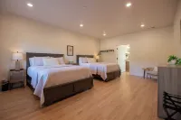 Scenic Private 30 Acre Meadow Retreat for Weddings, Reunions & Large Gatherings