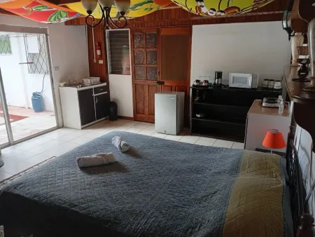 Apartamento Estudio Privado en Zona Exclusiva Amplio y Cómodo