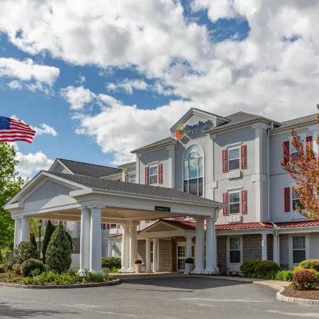 Comfort Inn & Suites