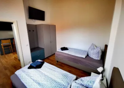 Former church in new splendor Pagode附近的飯店