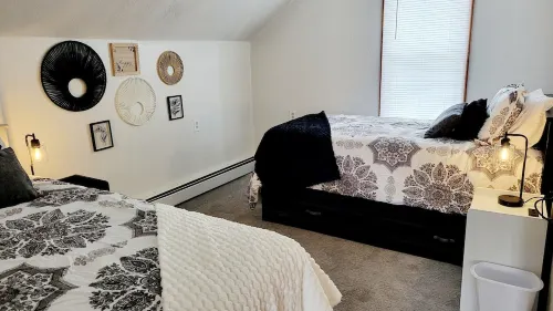 Spacious 4-bedroom house in beautiful Tawas City blocks from the beach! Hotels in Tawas City