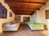 Charming 3-bedroom villa with WiFi and AC in beautiful Campofelice di Roccella