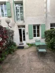 Apartment F2 CEZANNE garden level and private parking Résidence Les Platanes