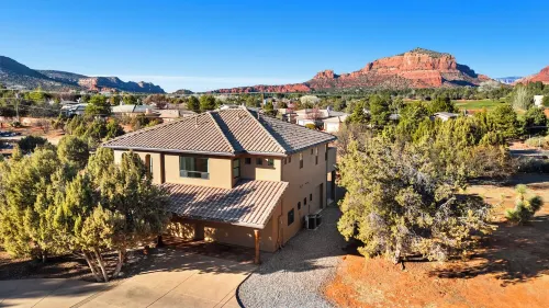 Luxe Sedona Retreat, Grand Views, Expansive Property on 1+ Acre Lot