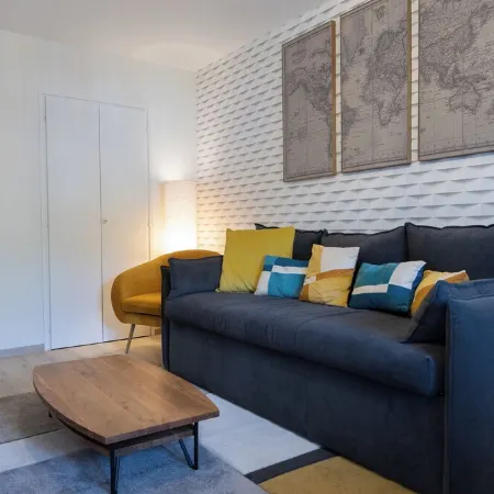 Comfortable apartment in Aurillac - Wifi, parking and peace and quiet