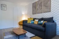 Comfortable apartment in Aurillac - Wifi, parking and peace and quiet