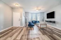 4-bedroom townhome in marvelous Conyers with WiFi, AC