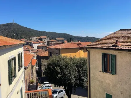 Nido D'Arte, a studio apartment nestled in the silence of a medieval village in Maremma