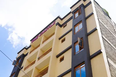 Modern 1-bedroom apartment in welcoming Ruiru with WiFi, Working table Hôtels à : 