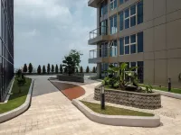 Cozy Apartment with beautiful view of city at Grand Jati Junction 12th Floor Hotel a Kesawan