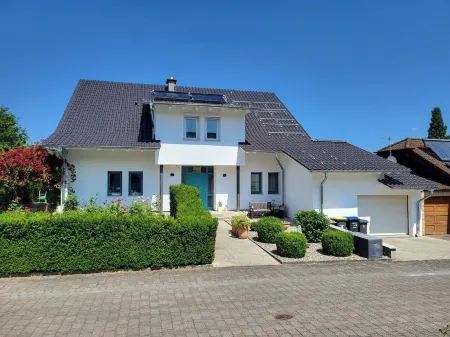 Apartment with Bedroom and Living Area. Отели в г. Одернхайм-на-Глане