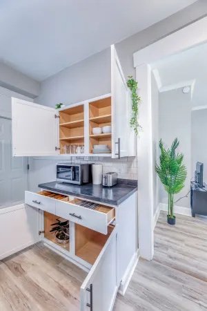 Charming 1BR Retreat Near DePauw University & Downtown Greencastle!