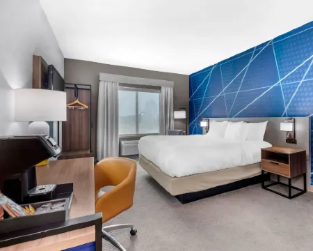 Comfort Inn & Suites Hotels in Fayette County