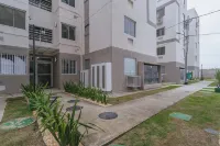 適合寵物的帶空調和車庫的公寓在雷克雷奧 Praia da Macumba附近的飯店