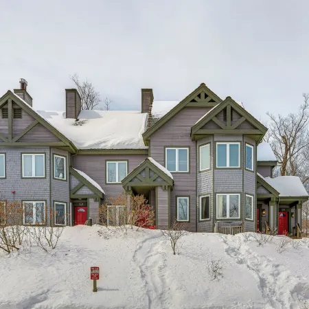 Ski-in Resort Family Condo w/ Deck at Jay Peak!