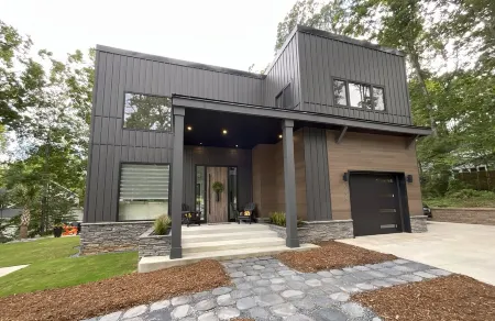 GAME DAY PERFECT! Minutes from Death Valley and  steps to Patrick Square! 🏈🐅🧡 Отели в г. Клемсон