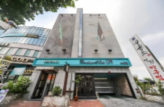 壽城二月飯店 Seutaleon附近的飯店