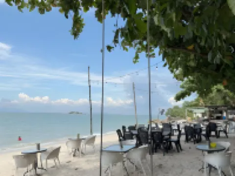 Rainbow Paradise Beach Resort by LWE Hotels in Tanjung Bungah