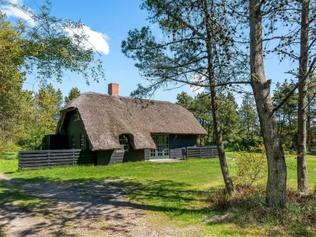 "Matilda" - 1.6km from the sea