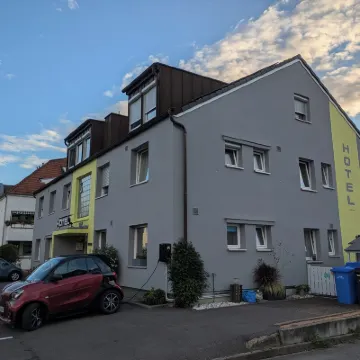 Hotel Alscher Hotels in der Nähe von U-Bahnhof Leucherstraße