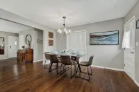 코라 스트리트 코티지