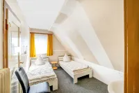 Holiday Home Medebach Near Ski Slopes, Cleaning Included Hotels in Ortsmitte
