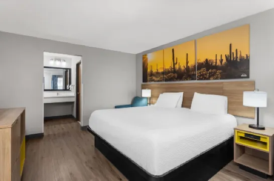 温德姆戴斯酒店 - 鳳凰城西部