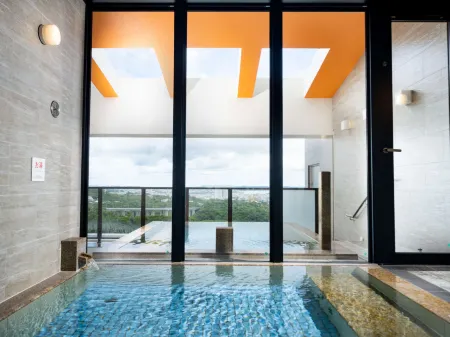 Yenn's Marina Inn Rycom