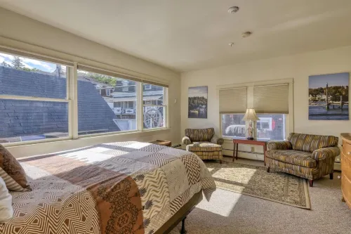 Inn on the Harbor Hotels in Stonington