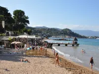 Villa in Var with Hill Views & Pool