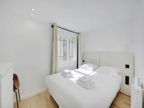 Modern Apt - 2BD/6P - near Paris