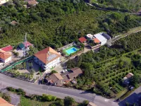 Apt Villa for families