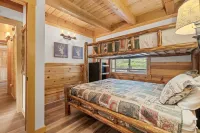 AMAZING MTN VIEWS!Hot Tub!Pets!Game Room!Sauna!Fitness Equipment!Near Trails! Hotels near Quandary Peak Trailhead