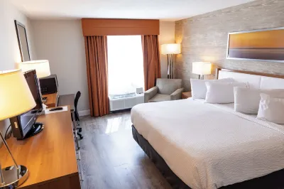 Iris Hotel Cape Cod Hotels near Old Silver Beach
