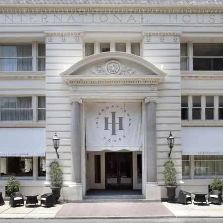 International House Hotel