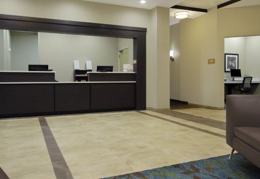 캔들우드 스위트 댈러스-프리스코 NW 토요타 센터