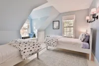 Premier Woodstock Village Riverfront Home Hotels near The Green