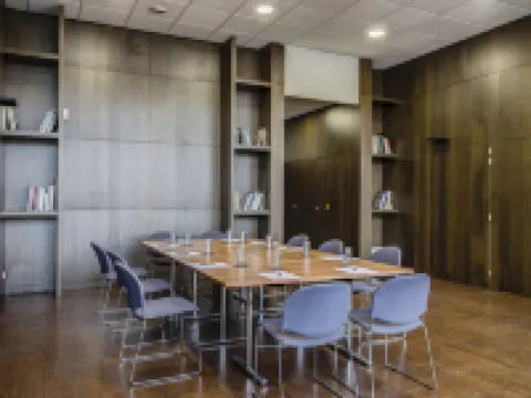 Spark by Hilton Lyon Park Saone Hotels in Lyon