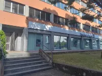 Bright double room with bathroom -no kitchen- 20 minutes from Milan self chek-in Hotels in Trezzano sul Naviglio