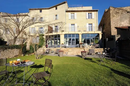 호텔 르 쿠방 디헤라피안