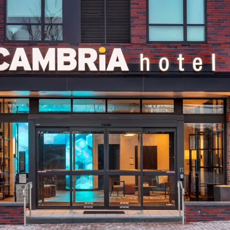 Cambria Hotel Washington D.C. Navy Yard Riverfront Отели рядом с достопримечательностью «Концертный зал The Anthem»