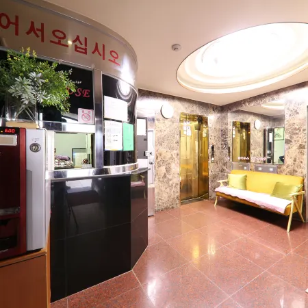 Jeju Pool House Отели рядом с достопримечательностью «Корейский политехнический университет в Чеджу»