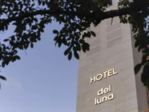 Wonju Hotel Deluna 原州市のホテル