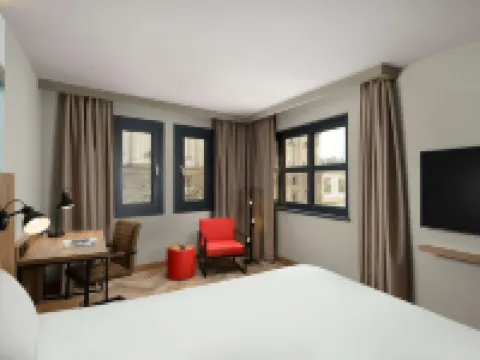 Ibis Budapest Heroes Square